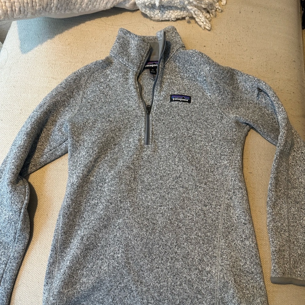 Patagonia women’s Gray Quarter-Zip Sweater - Picture 1 of 4